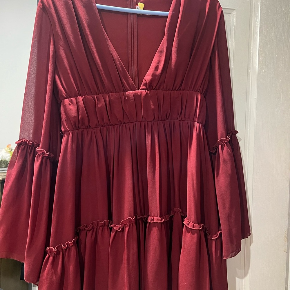 Elegant Burgundy Long Sleeve Dress